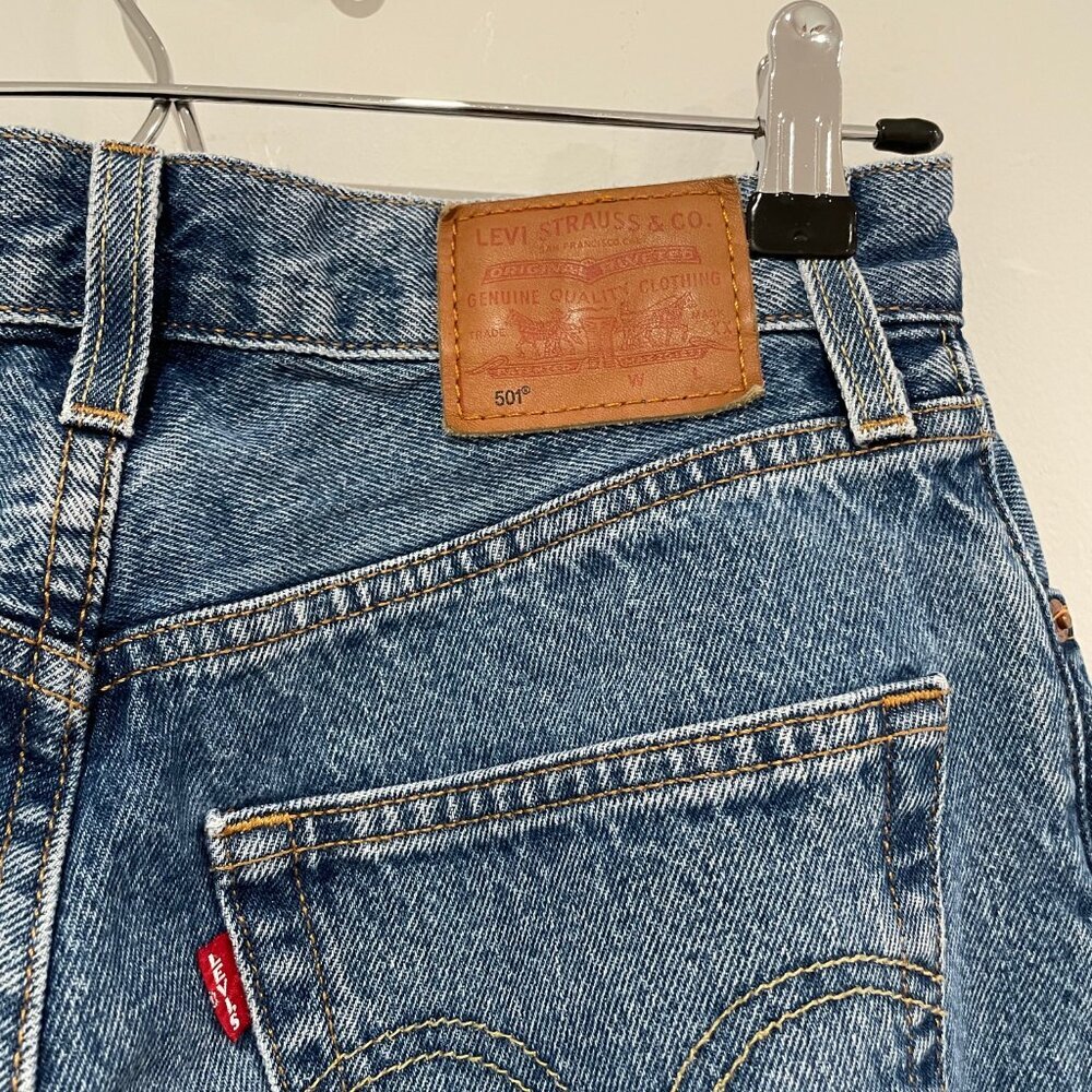 Levis Women Blue Jeans Size W24 L 30 - Picture 6 of 11